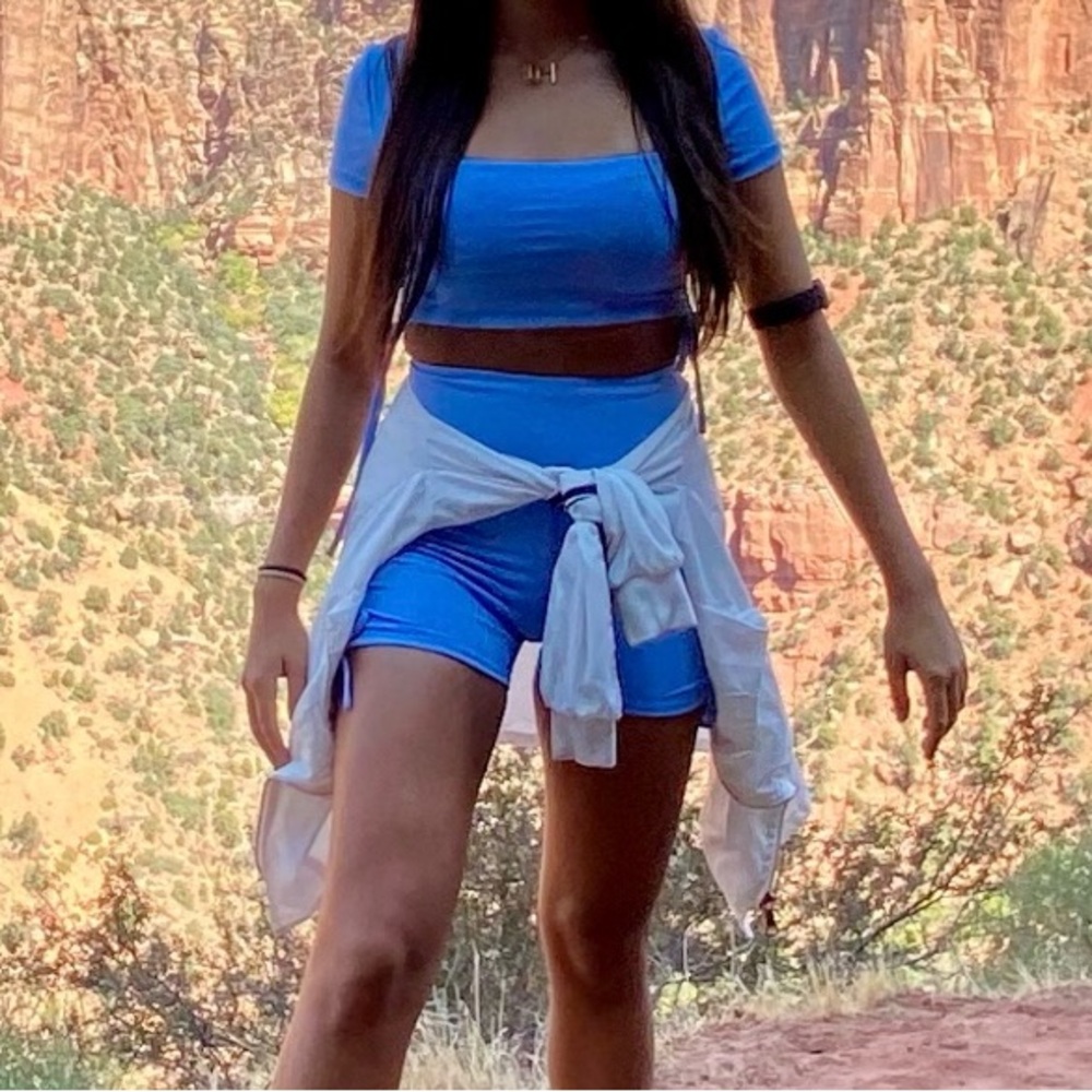 Bo & Tee Ambition Blue Two Piece Workout Set Size S